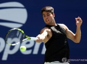 开云体育下载-美国网球队鏖战意大利网球队，穆雷一己之力扛起全队的简单介绍