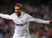 开云体育官方网站-雄鹿强势拿下奇才，布伦森如何以节奏掌控者之姿带动全队奏响胜利交响曲