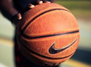 开云体育-冰与火的对决，当冰岛制霸智利，F1年度争冠迎来史诗终章