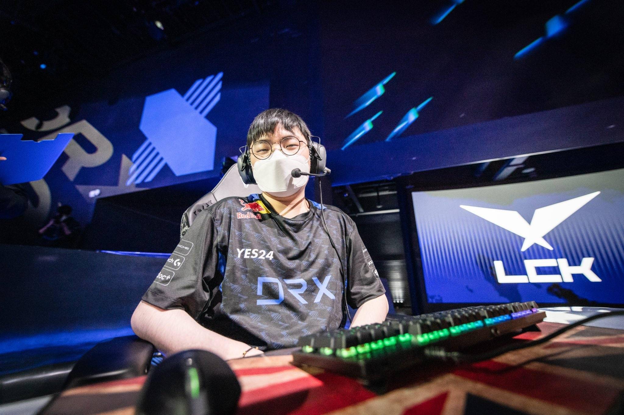 DRX力克V5,Meiko三分雨点燃全场 DRX力克V5,Meiko三分雨点燃全场