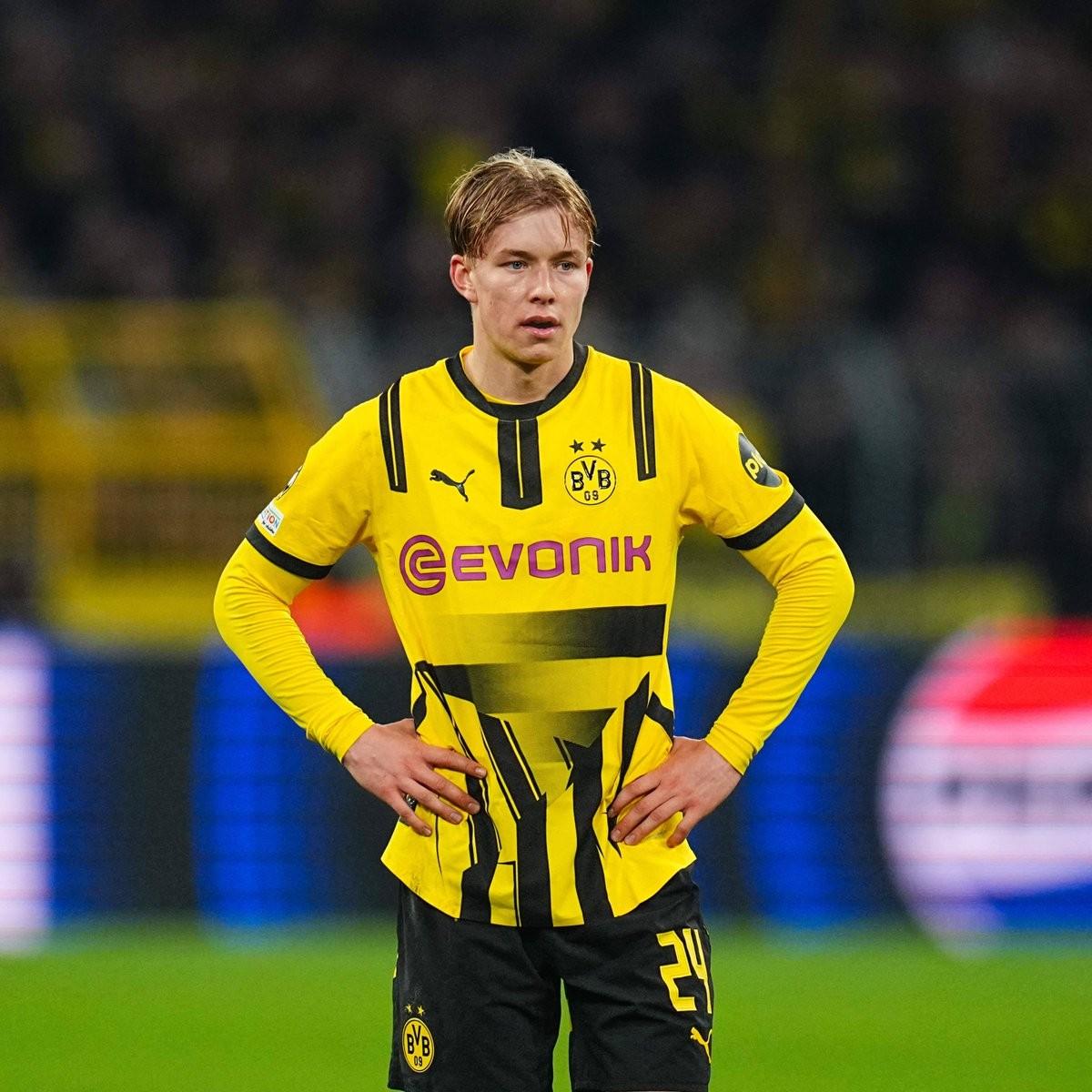 多特蒙德碾压瑞典,范佩西制霸全场 多特蒙德碾压瑞典,范佩西制霸全场