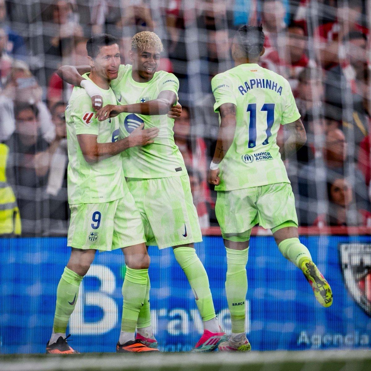 塞内加尔强势乌拉圭，莱万关键制胜的简单介绍