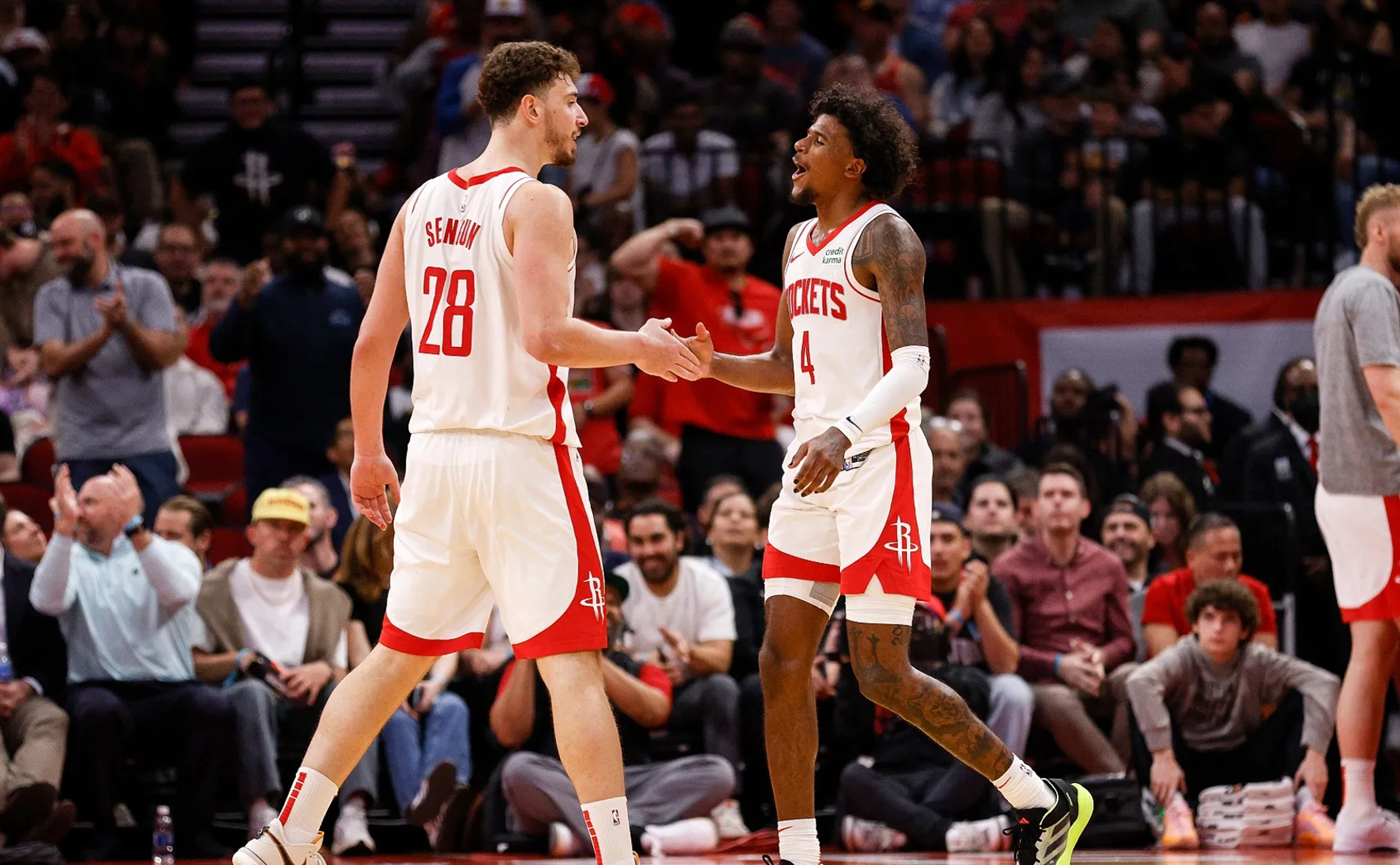 包含雄鹿大胜太阳,继续扩大东部领先优势的词条 包含雄鹿大胜太阳,继续扩大东部领先优势的词条