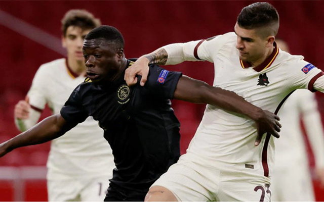 包含阿贾克斯憾失晋级，只能等待下赛季再战的词条