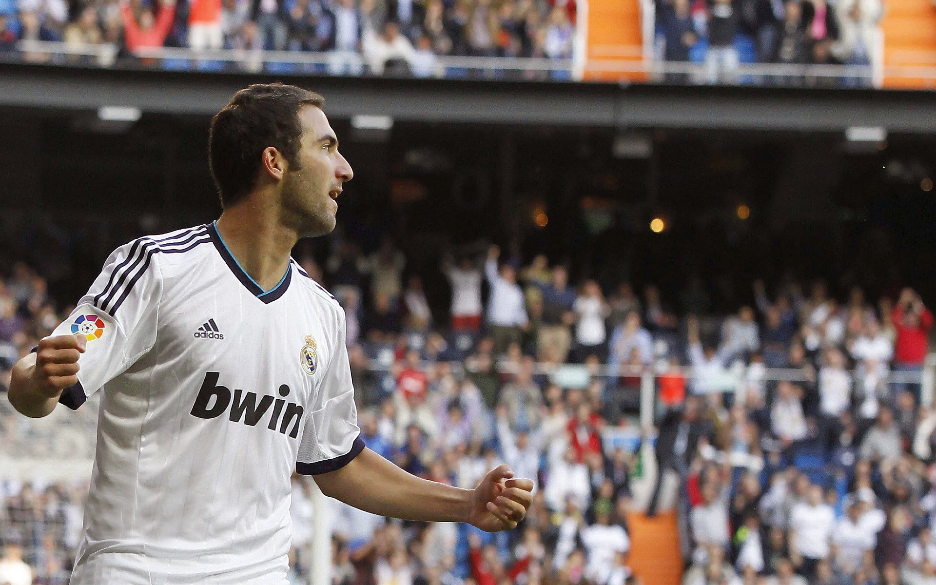 德里赫特铁血爆发，拜仁生死战上演哥伦比亚式逆转