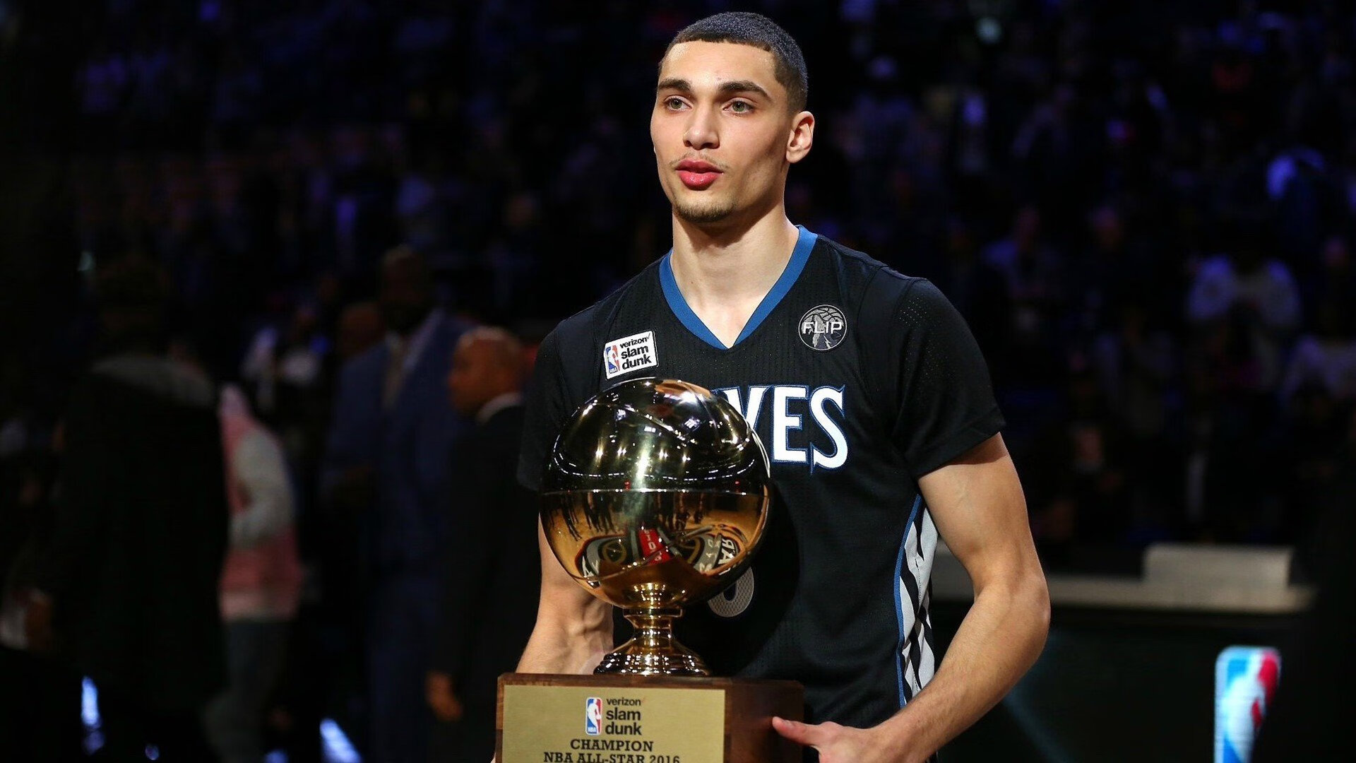 尼克斯踏平山西队，拉梅洛冠军级表现引爆中美篮球对话